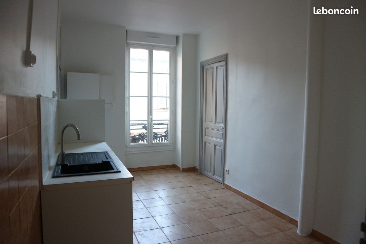 Appartement à louer, 68m², Nîmes