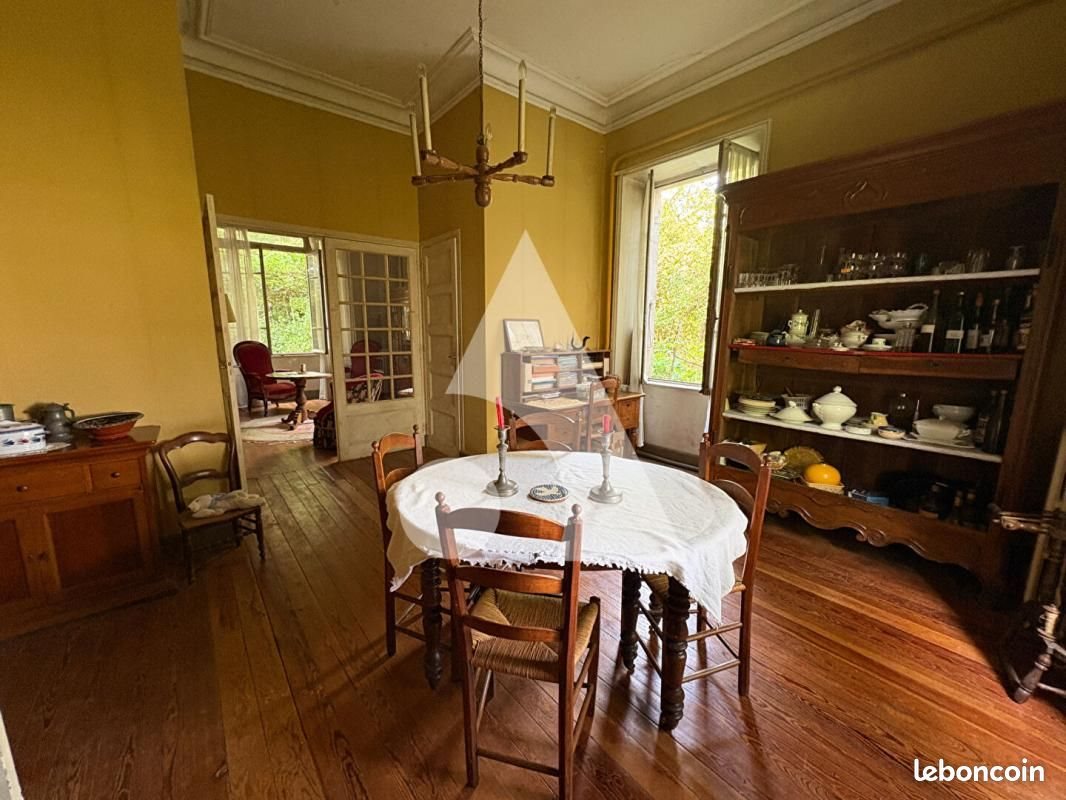 Maison à vendre, 215m², Aubenas