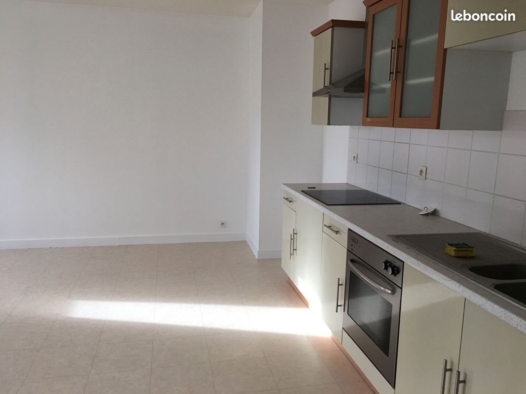 Appartement à louer, 56m², Landerneau