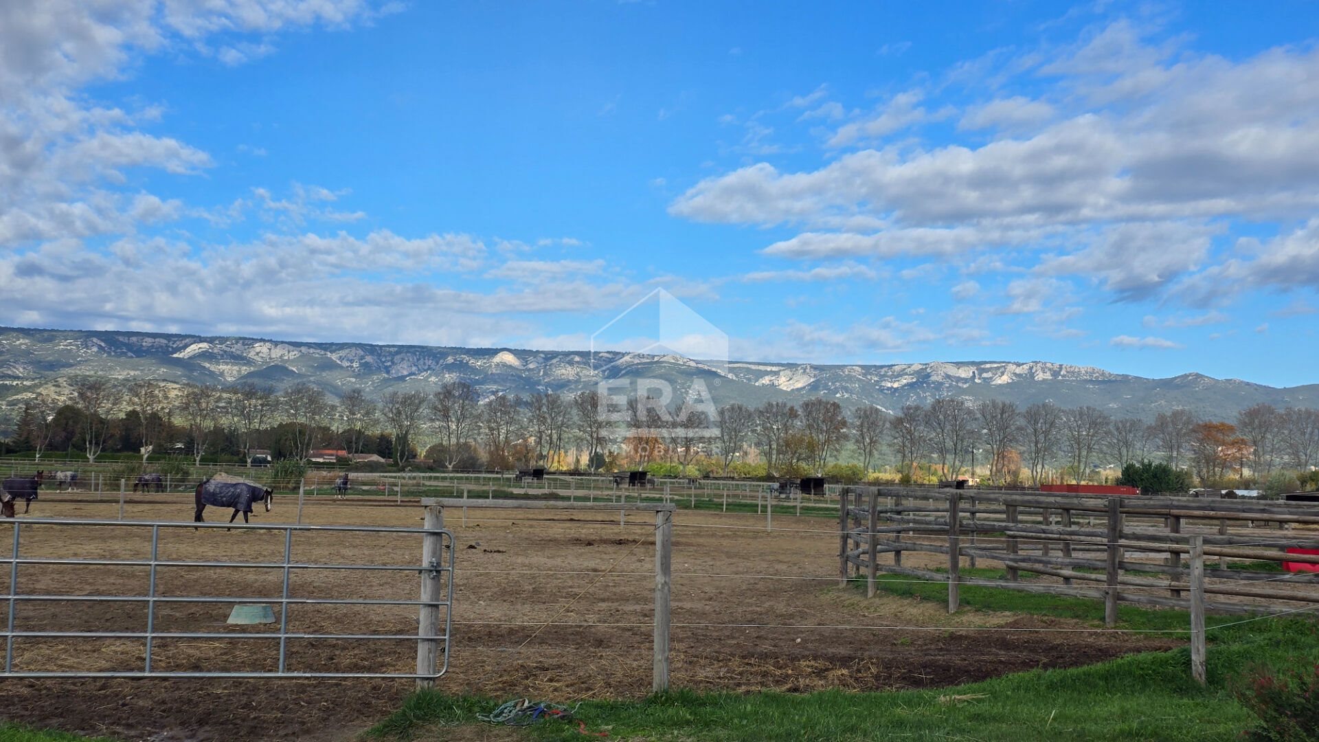 Maison à vendre, 147m², Charleval