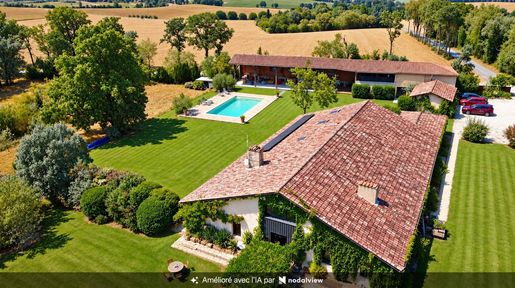 Maison 17 pièces 520 m² · à Lussan · 520 m² · 699 000 €