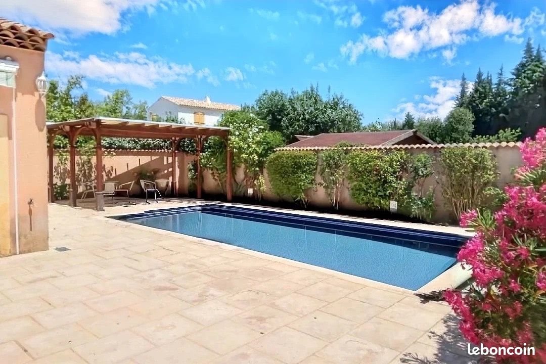 Maison à vendre, 250m², Pélissanne