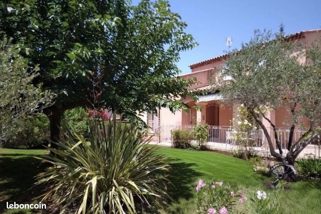 Maison à vendre, 250m², Pélissanne