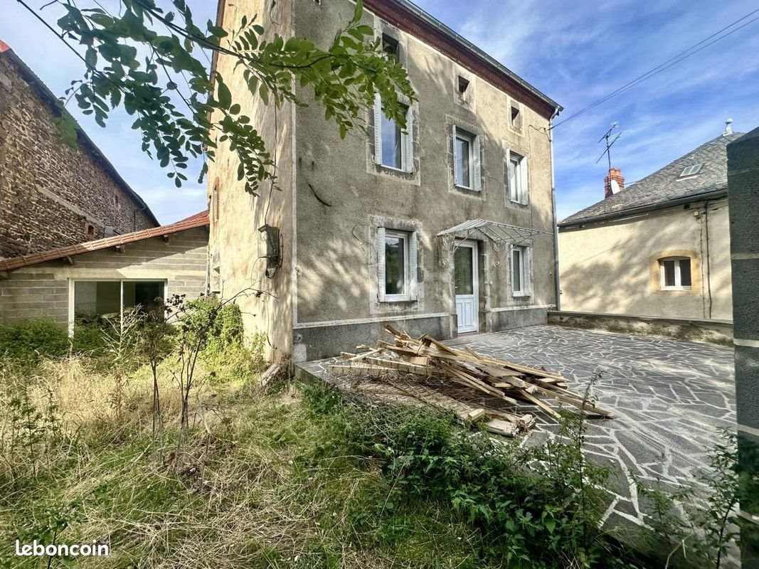 Maison à vendre, 175m², Massiac
