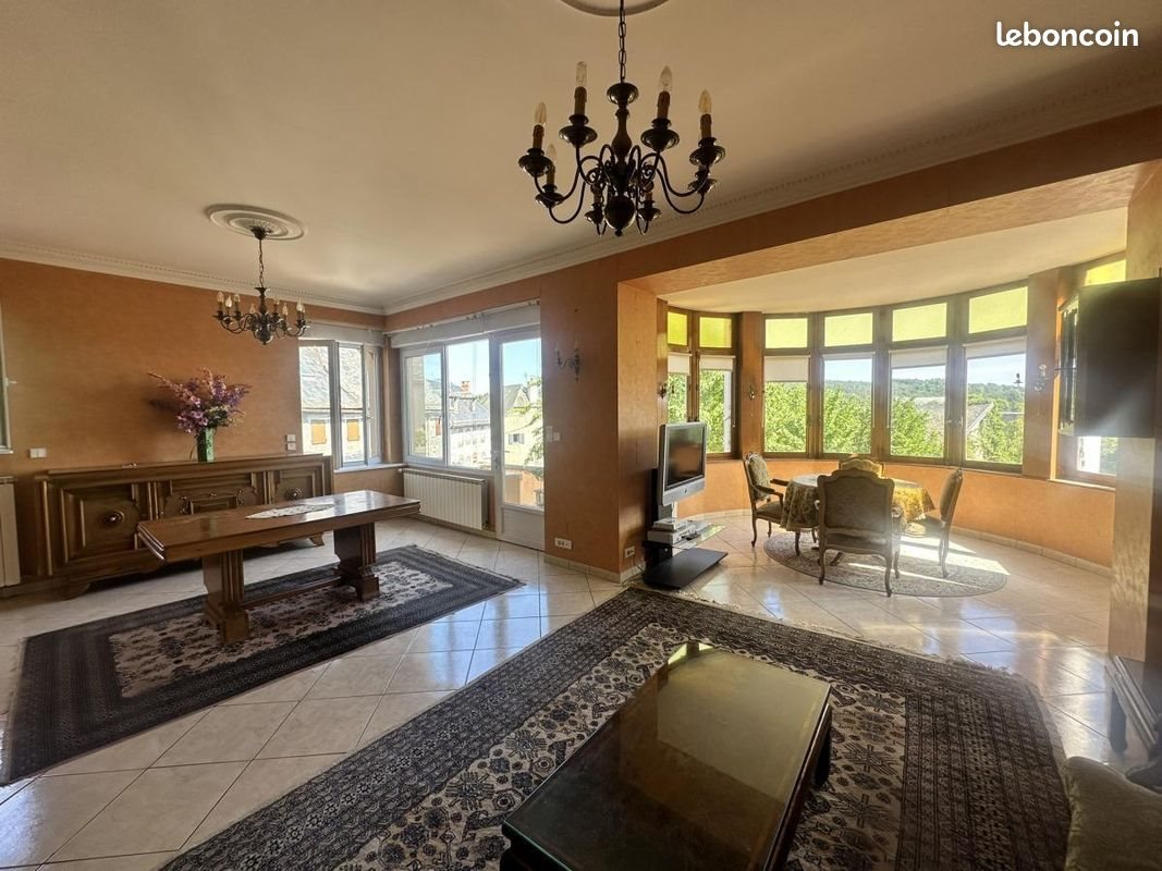 Maison à vendre, 146m², Neuvéglise