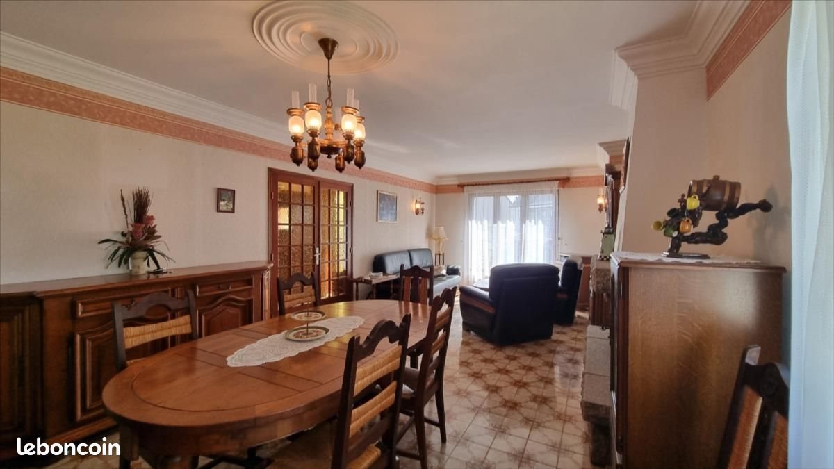 Maison à vendre, 121m², Callac