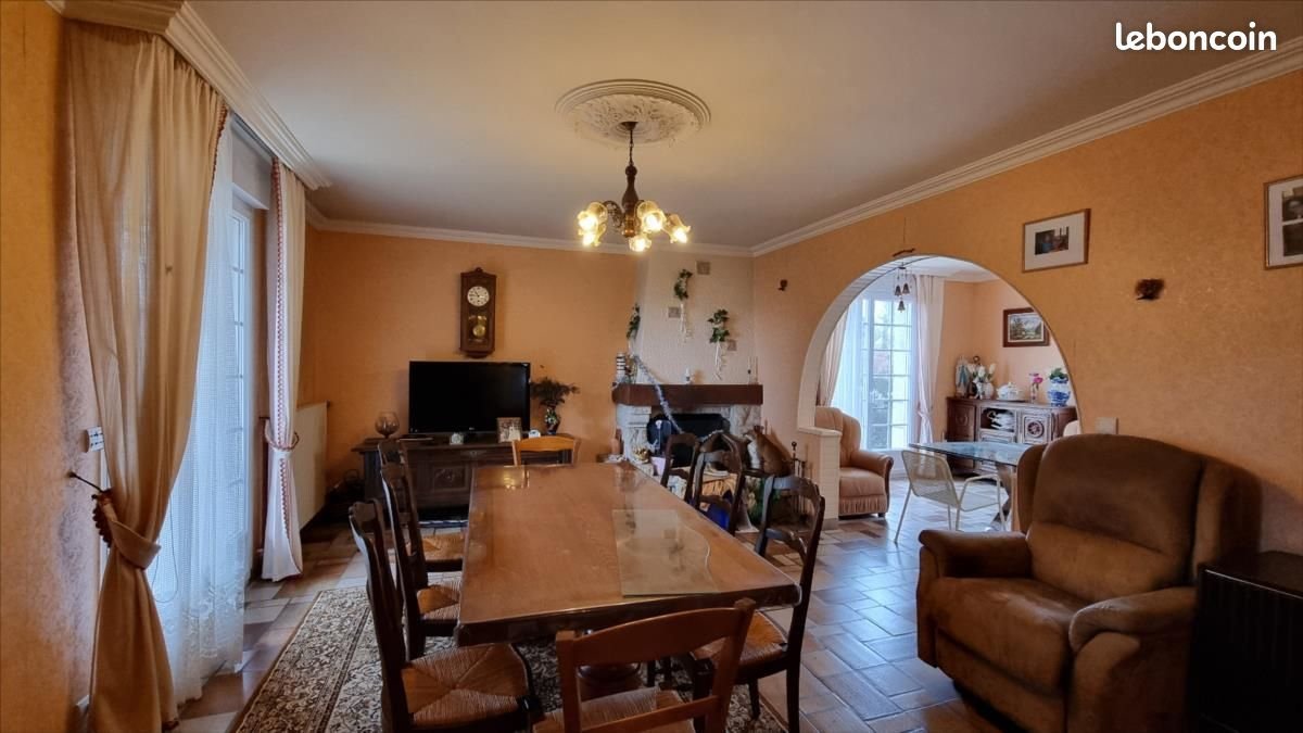 Maison à vendre, 143m², Callac