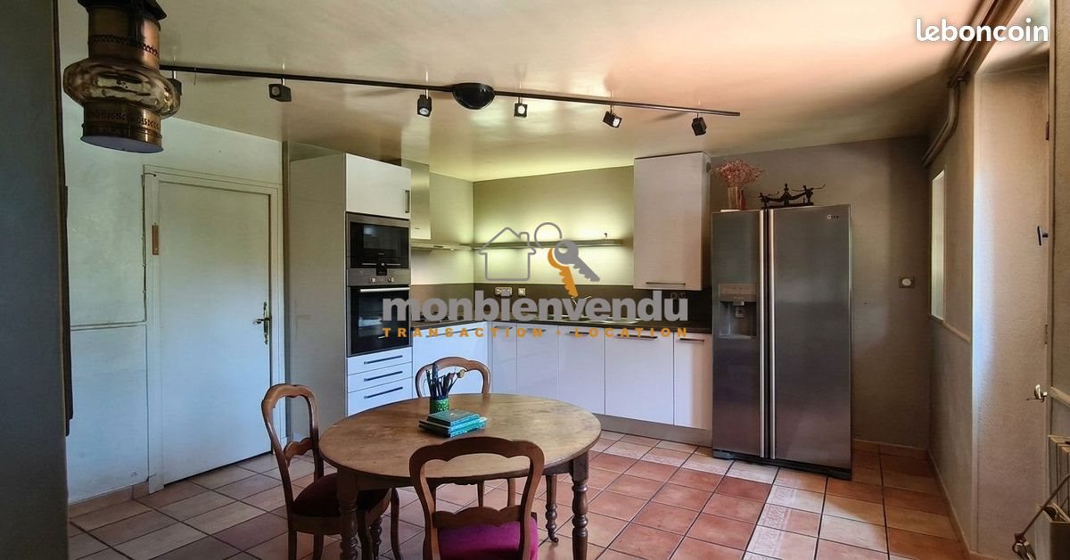 Maison à vendre, 121m², Aurillac