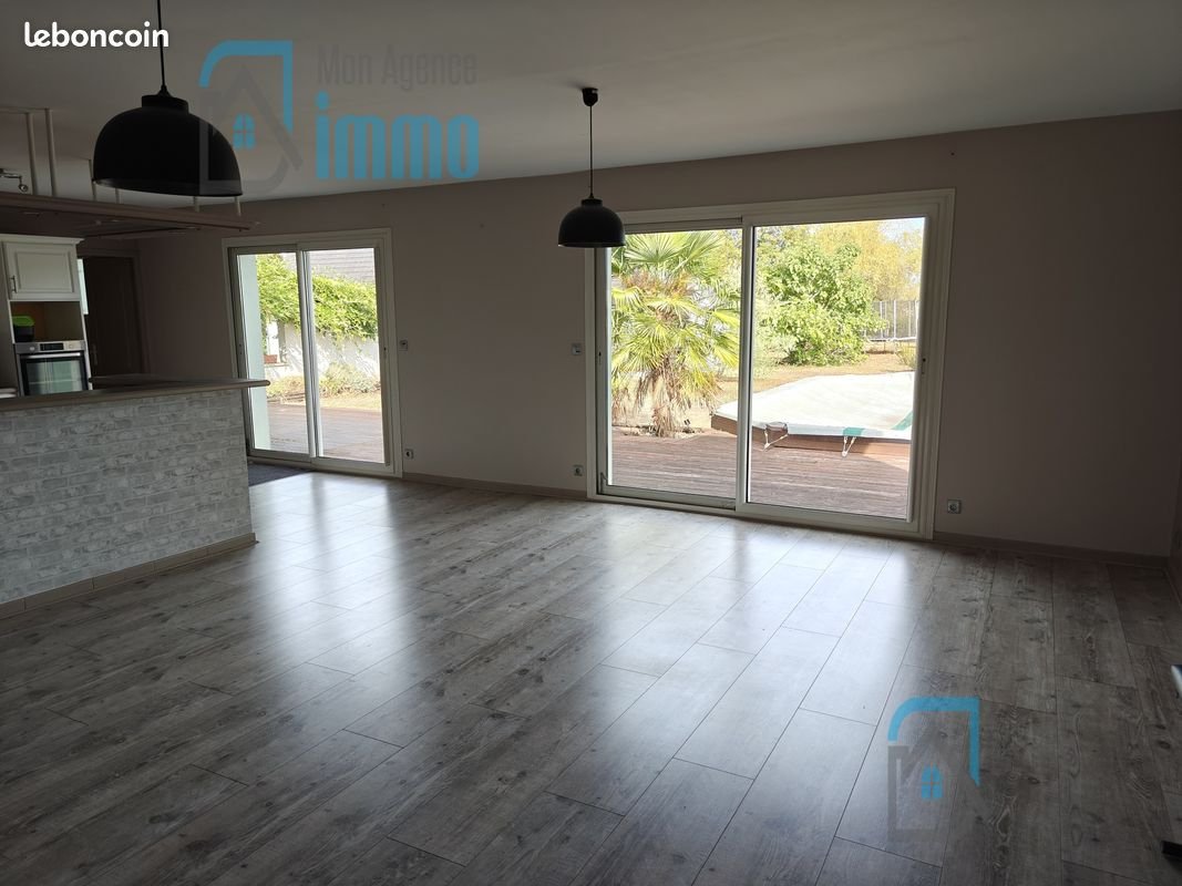 Maison à vendre, 213m², Mehun-sur-Yèvre