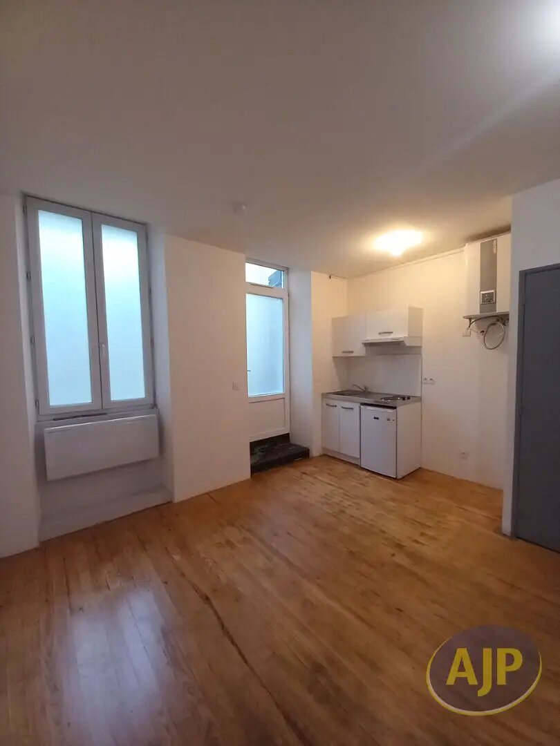 Appartement à louer, 23m², Lesparre-Médoc