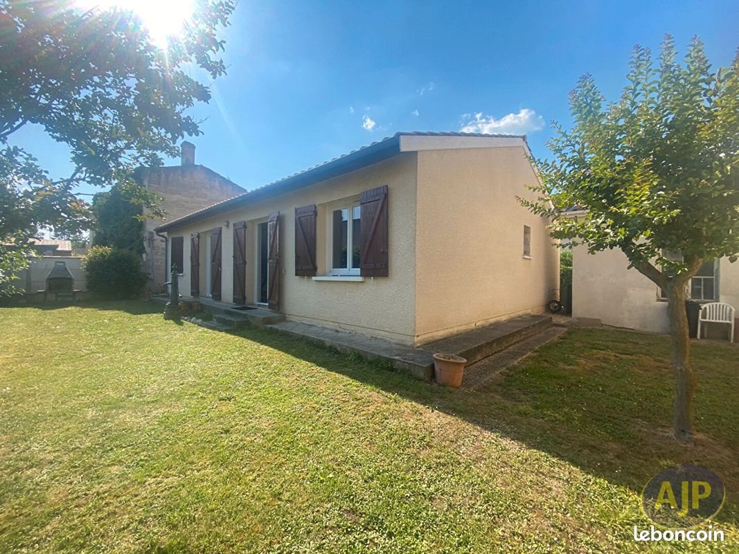 Maison à louer, 75m², Arveyres