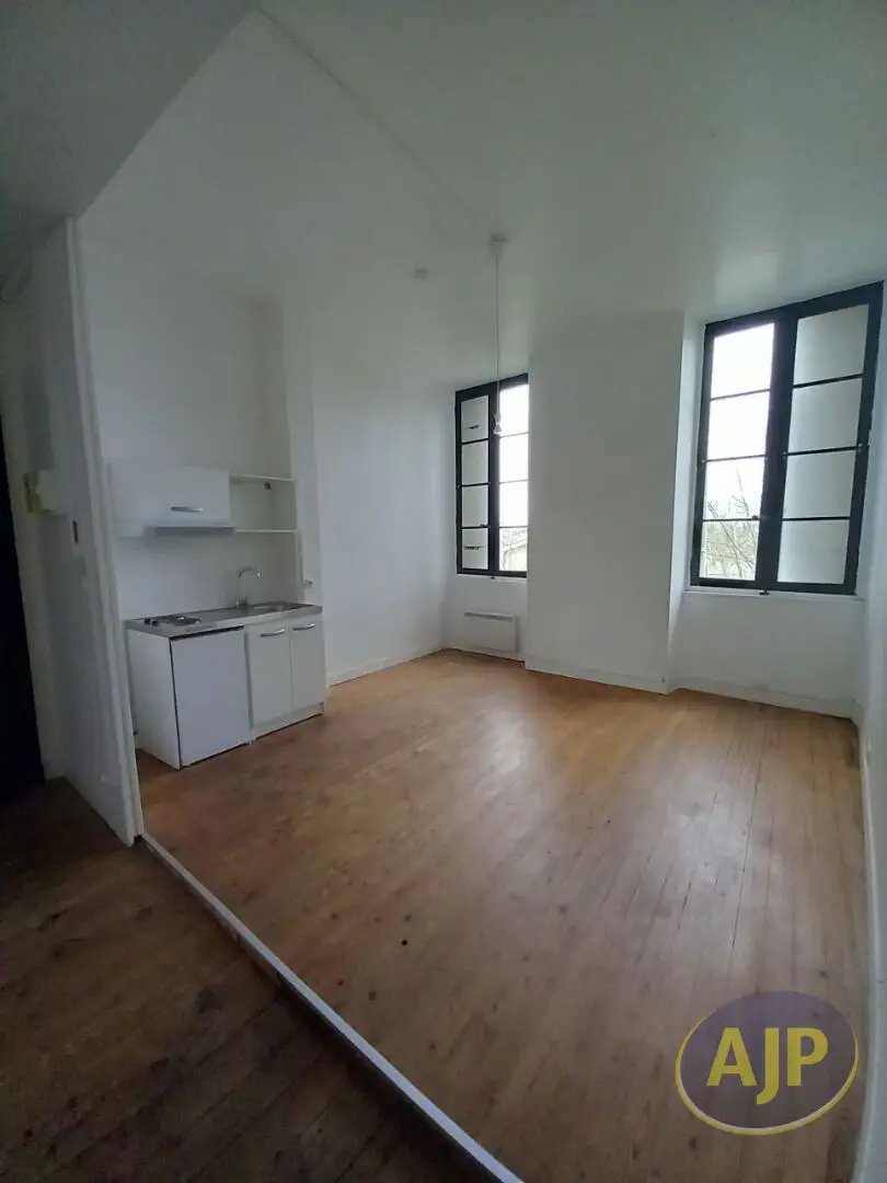 Appartement à louer, 57m², Lesparre-Médoc