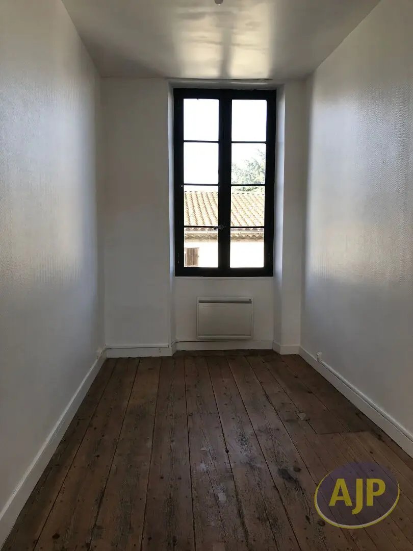 Appartement à louer, 57m², Lesparre-Médoc