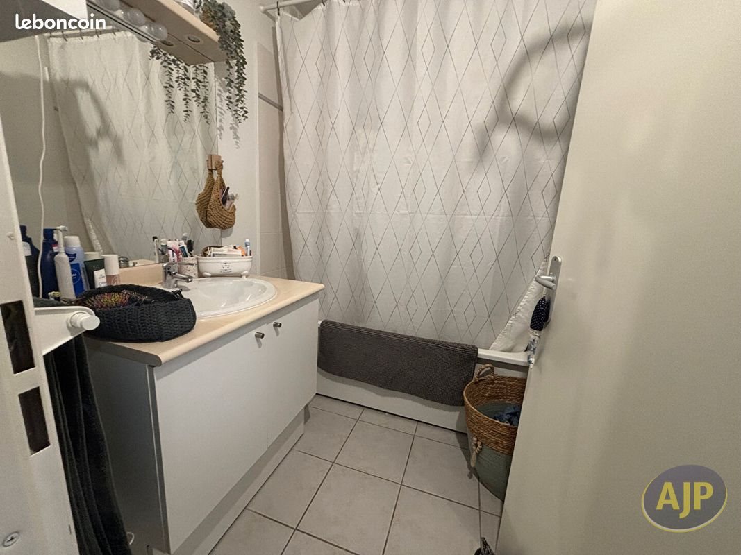 Appartement à louer, 61m², Libourne