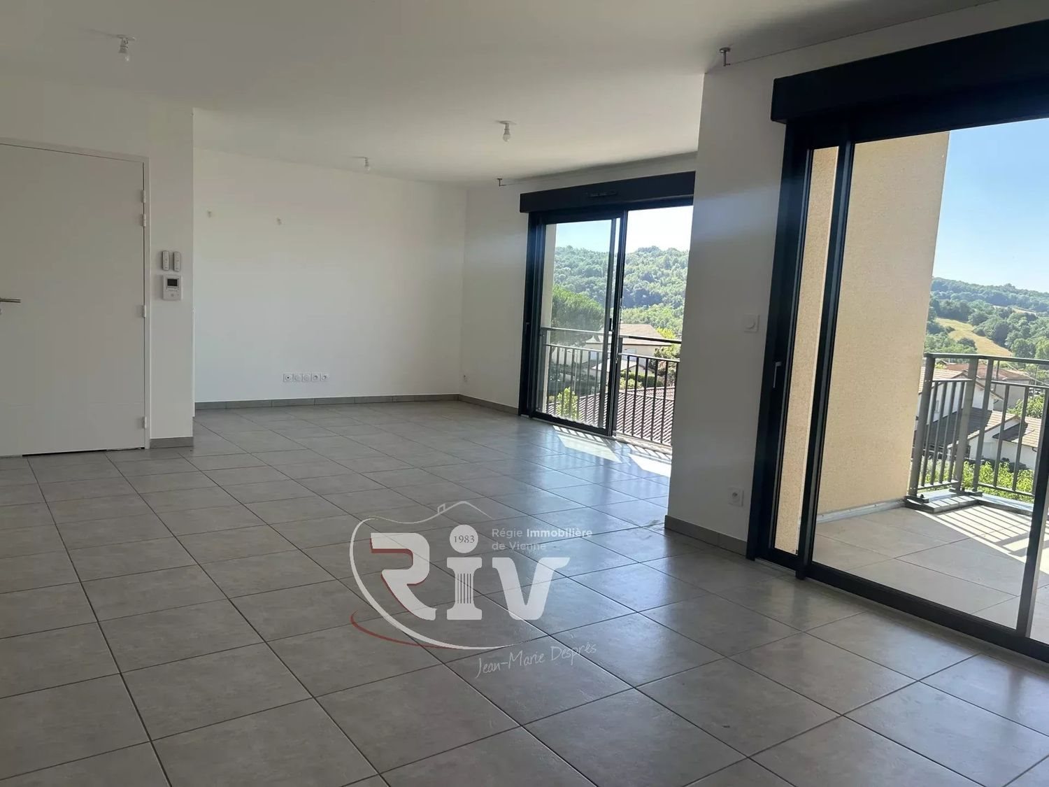 Appartement à louer, 80m², Les Côtes-d'Arey