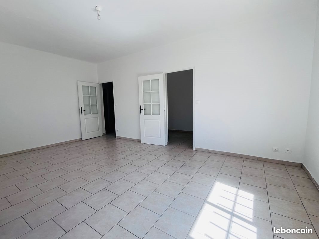 Appartement à louer, 91m², Le Pradet