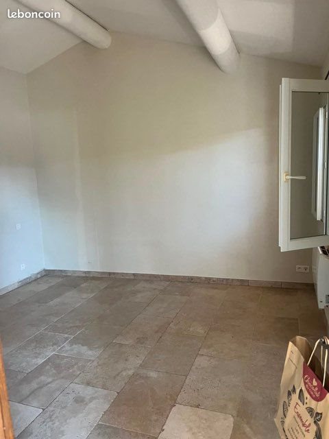 Maison à louer, 40m², Goult