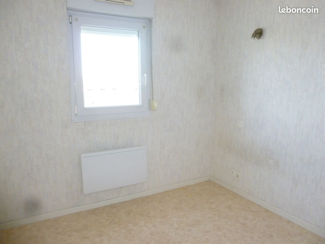 Appartement à louer, 59m², Ay