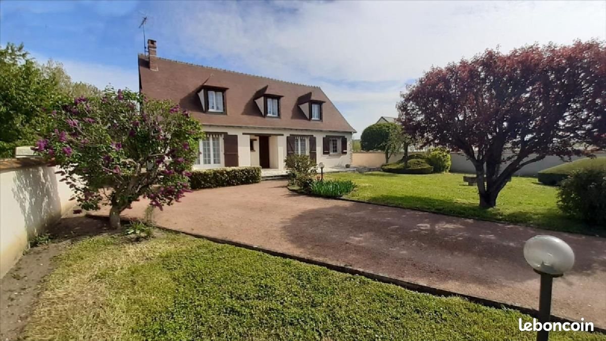 Maison à vendre, 173m², Saint-Amand-Montrond