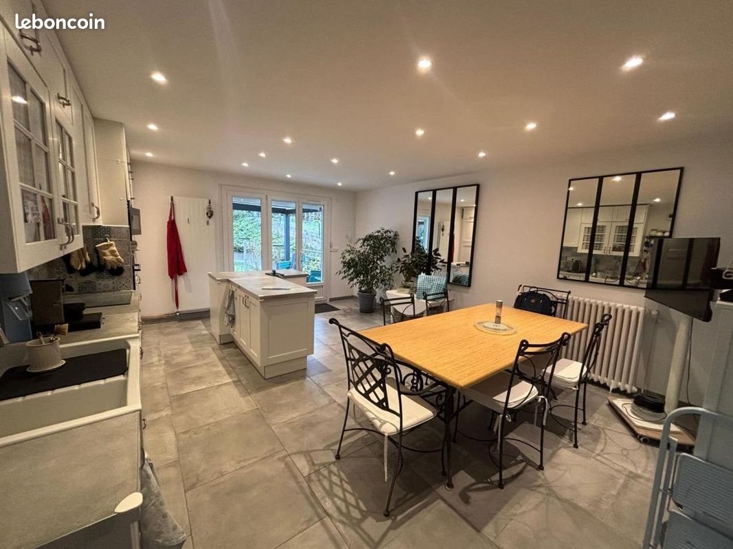 Maison à vendre, 138m², Bourges