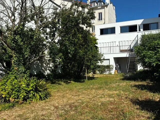 Maison à vendre, 328m², Suresnes