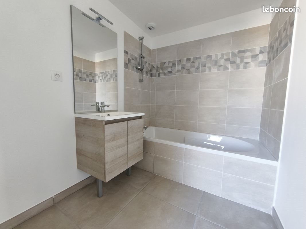Appartement à vendre, 40m², Décines-Charpieu