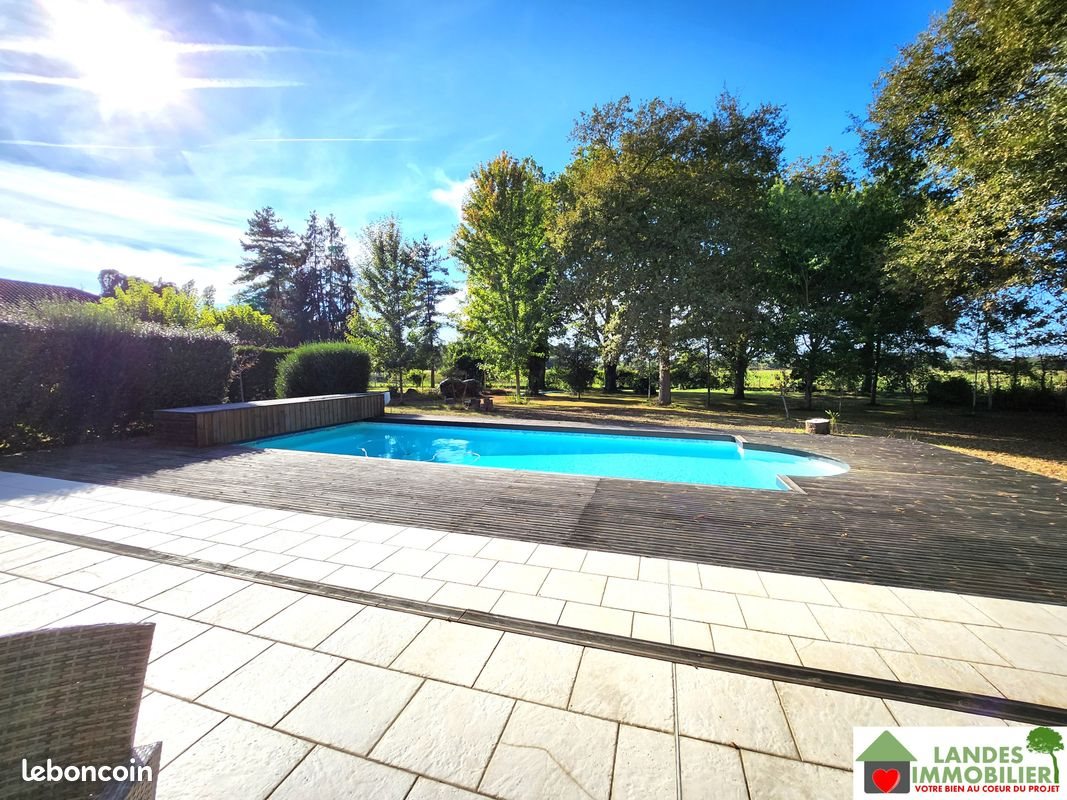 Maison à vendre, 240m², Uchacq-et-Parentis