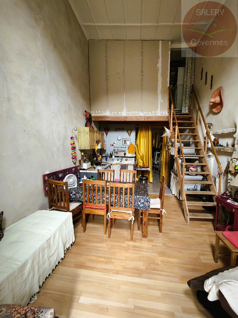 Maison à vendre, 102m², Saint-André-de-Valborgne