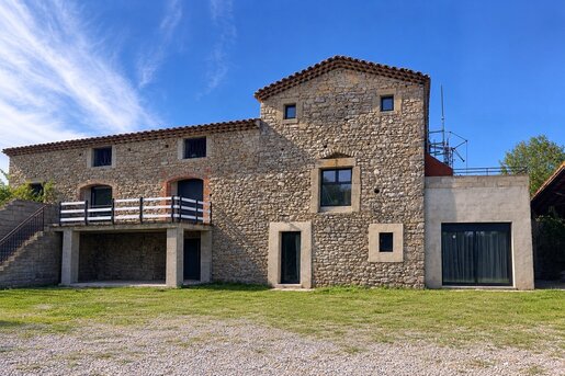 Maison 6 pièces 249 m² · à Lédignan · 249 m² · 328 000 €