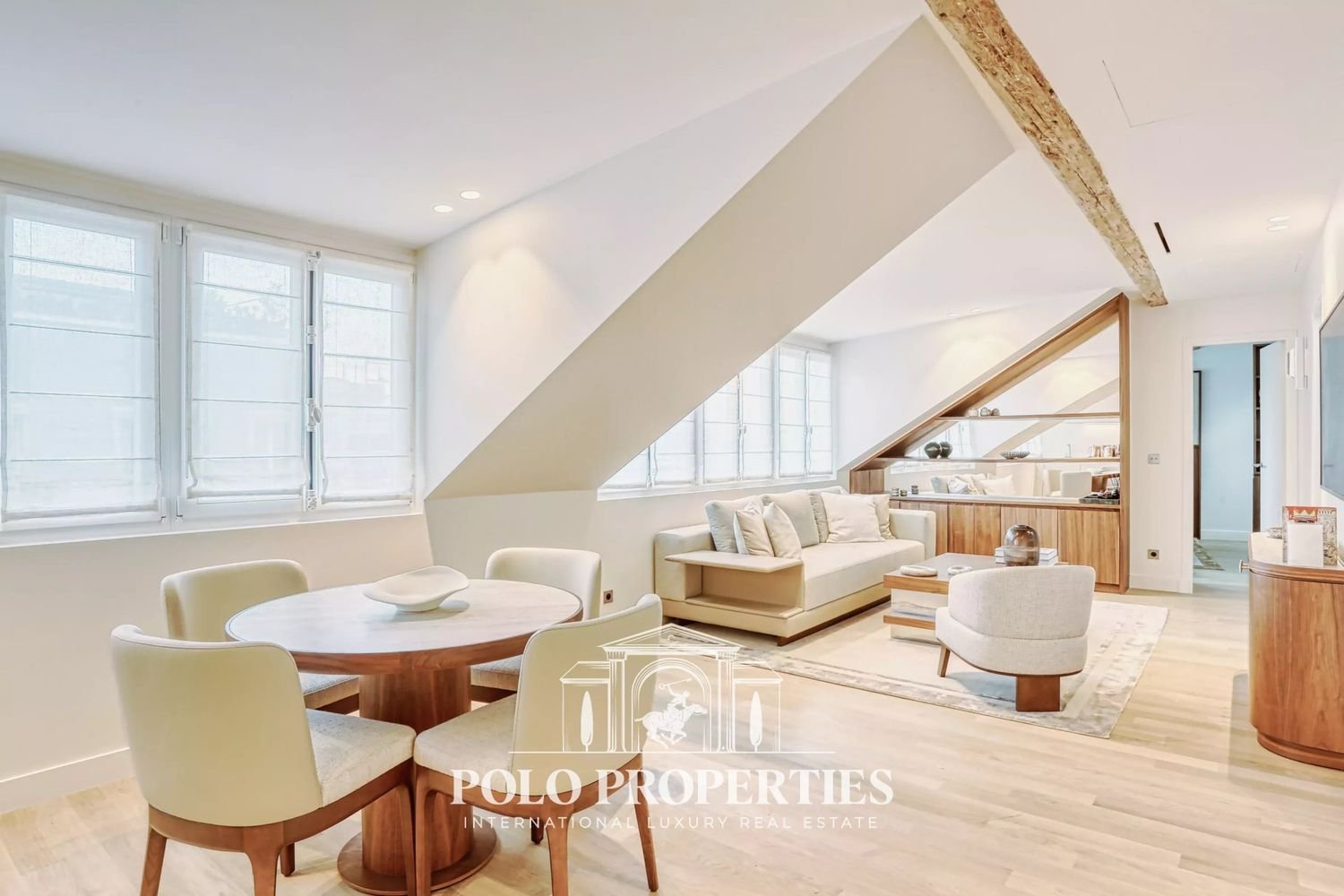 Appartement à louer, 56m², Paris 8ème