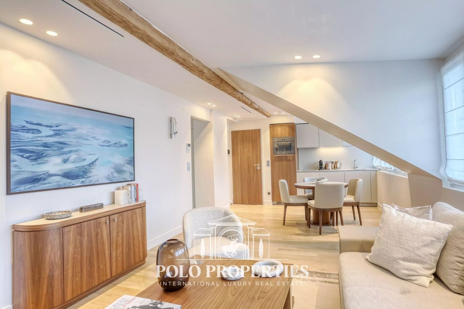 Appartement à louer, 56m², Paris 8ème