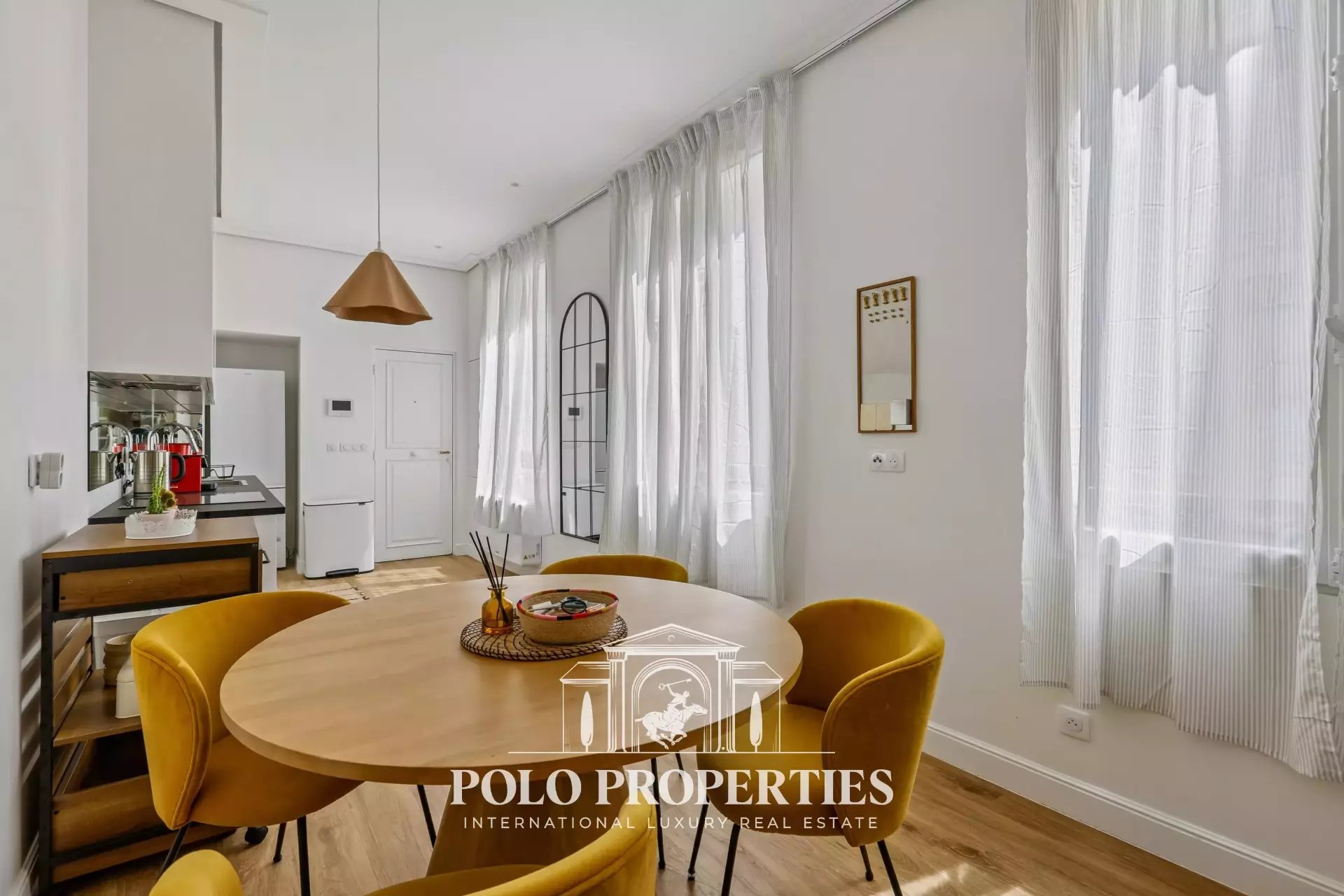 Appartement à louer, 51m², Paris 8ème