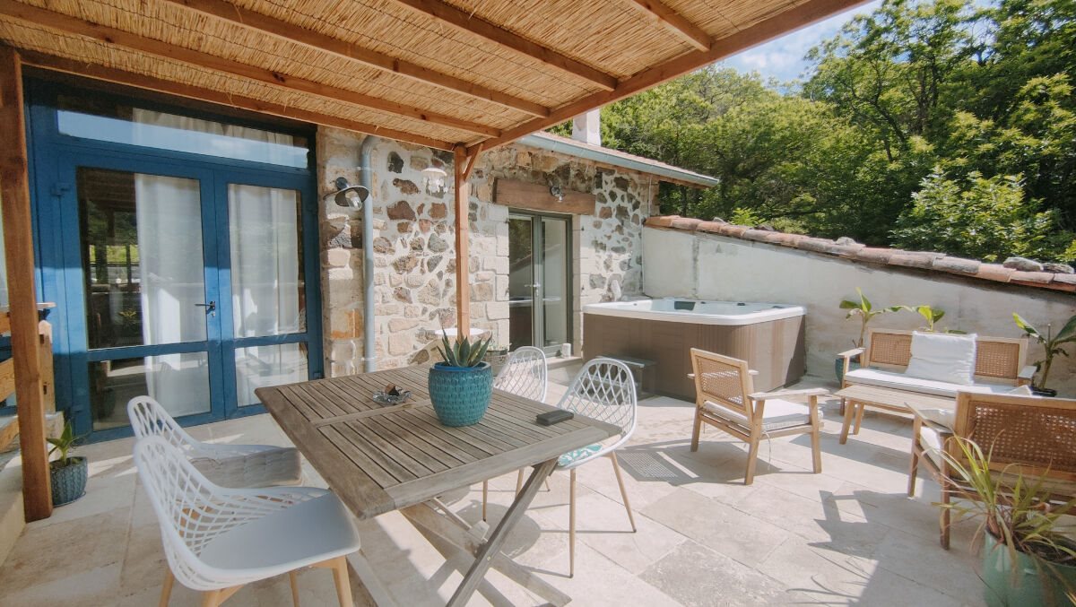 Maison à vendre, 249m², Jaujac