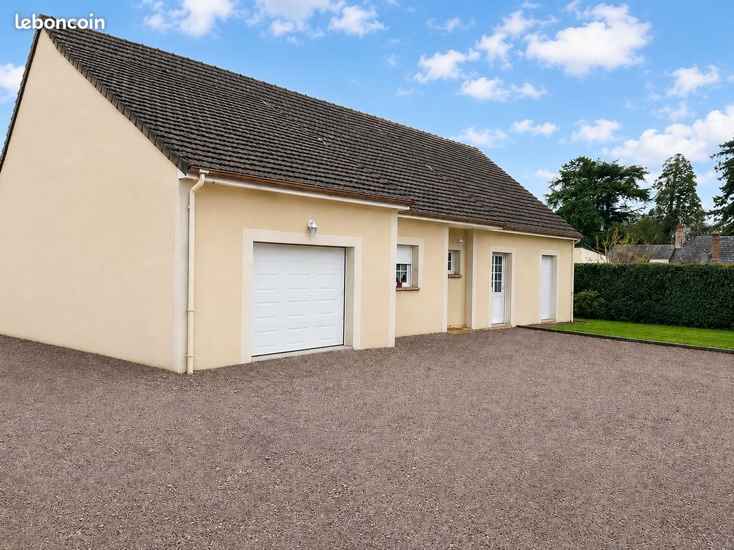 Maison à louer, 164m², Clermont-Créans