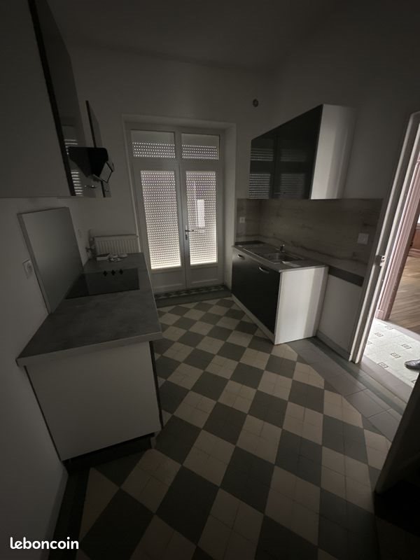 Maison à louer, 188m², Meillant