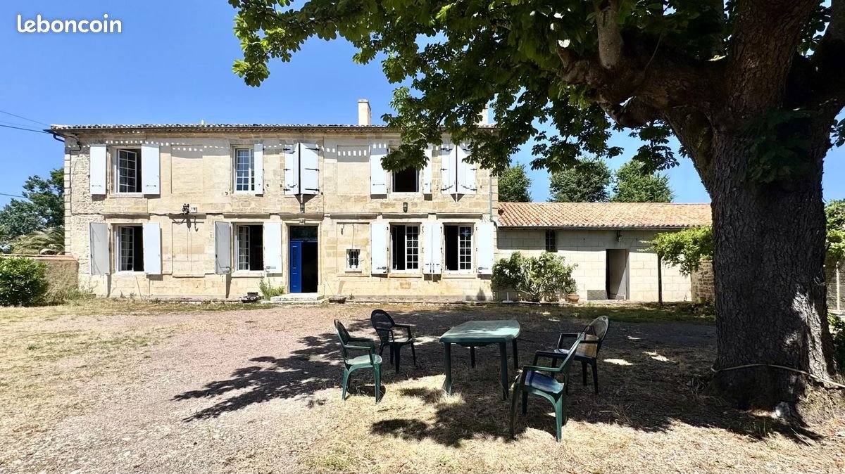 Maison à vendre, 259m², Saint-Louis-de-Montferrand