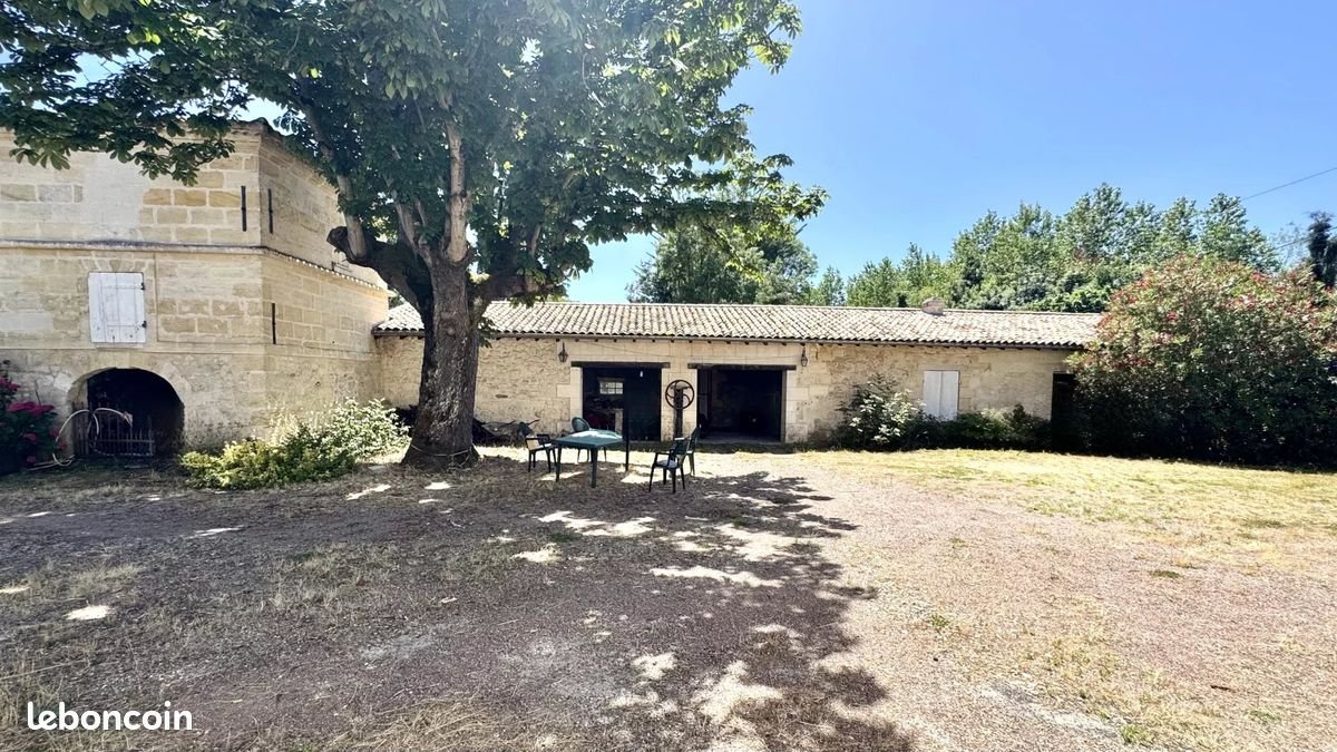 Maison à vendre, 259m², Saint-Louis-de-Montferrand