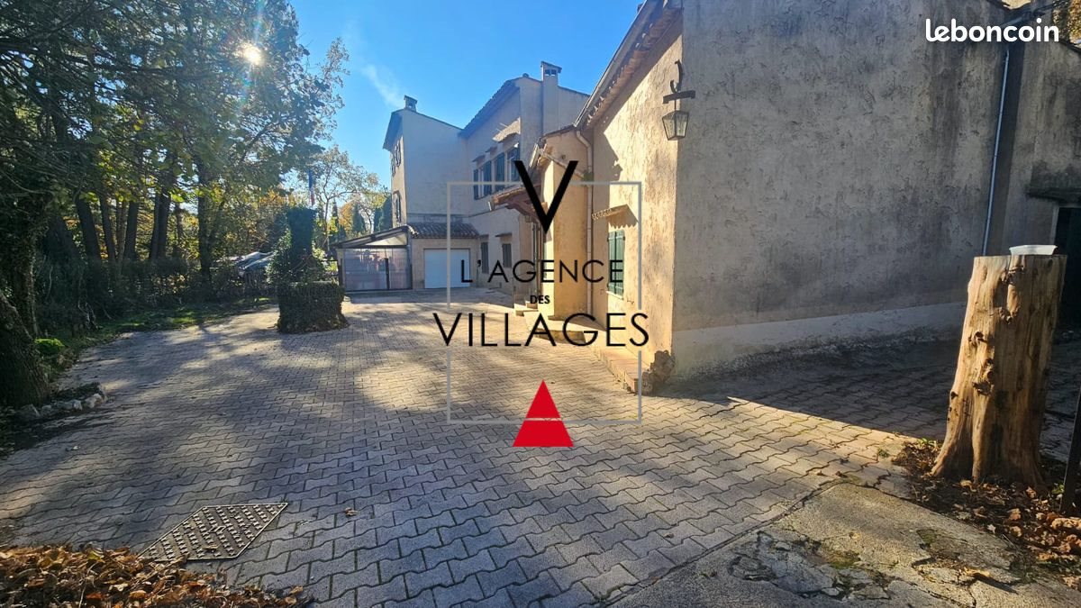 Appartement à louer, 128m², Saint-Cézaire-sur-Siagne
