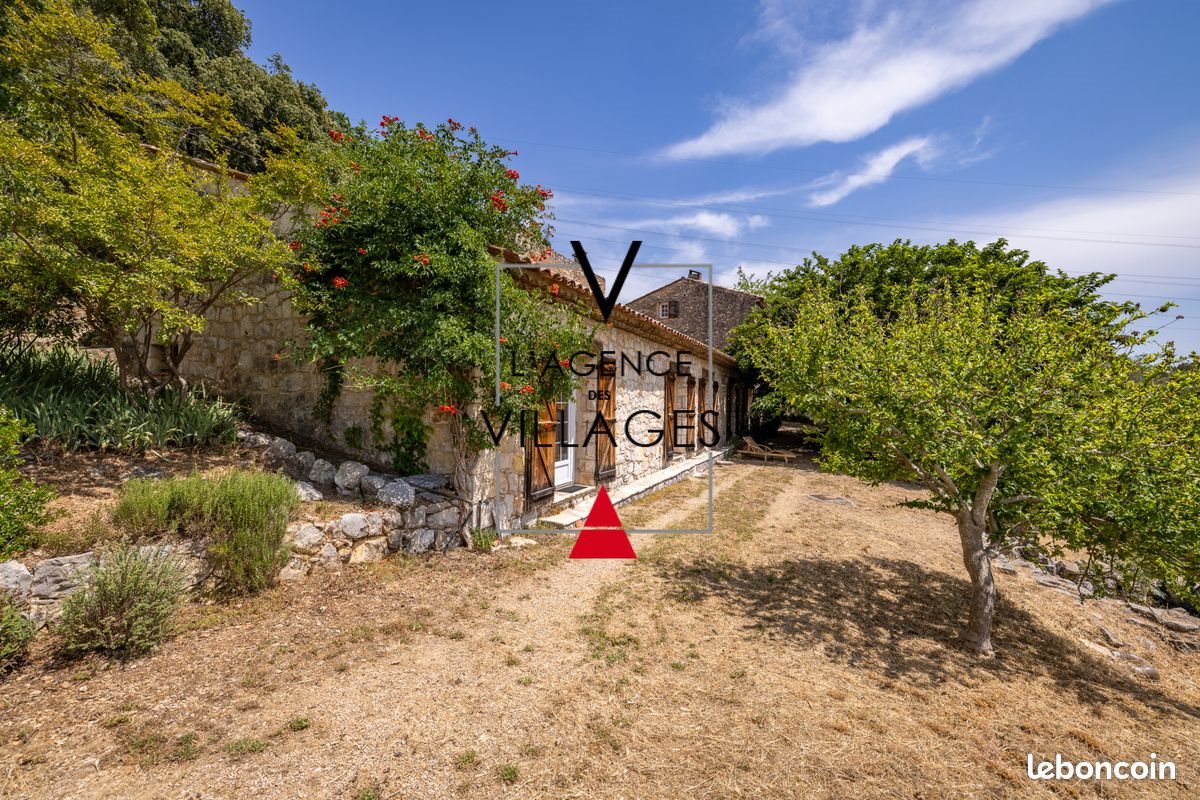 Maison à vendre, 237m², Saint-Cézaire-sur-Siagne
