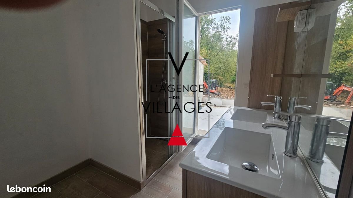 Maison à louer, 134m², Saint-Cézaire-sur-Siagne