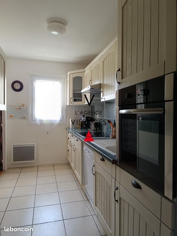 Appartement à louer, 73m², Peymeinade