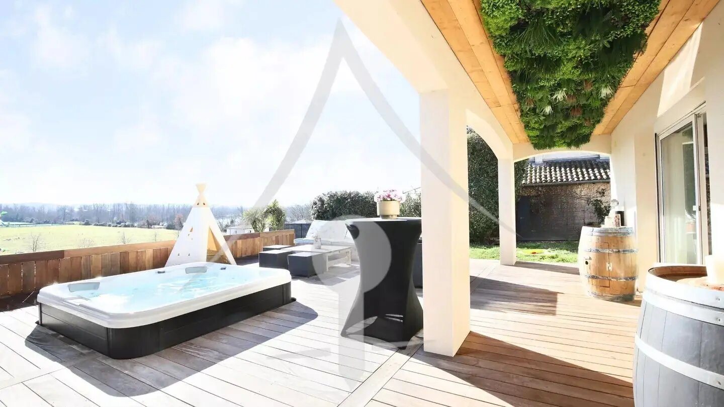 Maison à vendre, 130m², Lavernose-Lacasse