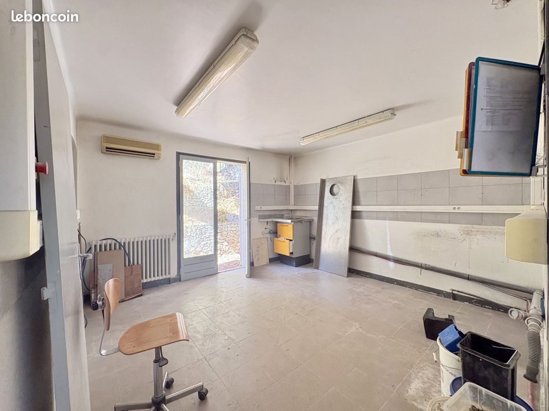 Maison à vendre, 65m², Nîmes