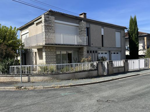 Maison 6 pièces 195 m² · à Albi · 195 m² · 176 000 €