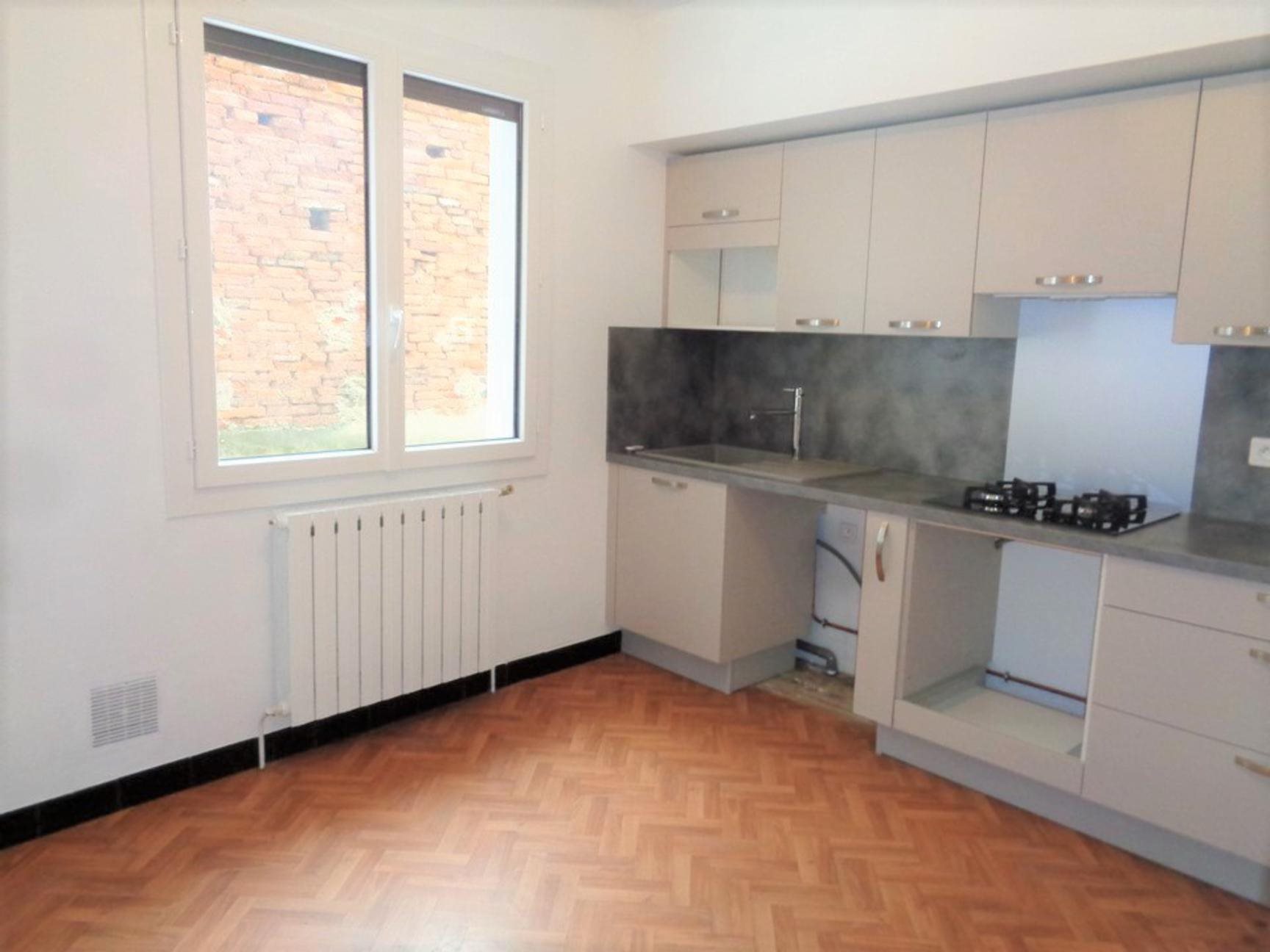 Appartement à louer, 82m², Albi