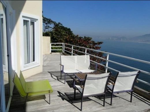11 bedroom luxury mansion for sale in Guarujá, Brazil