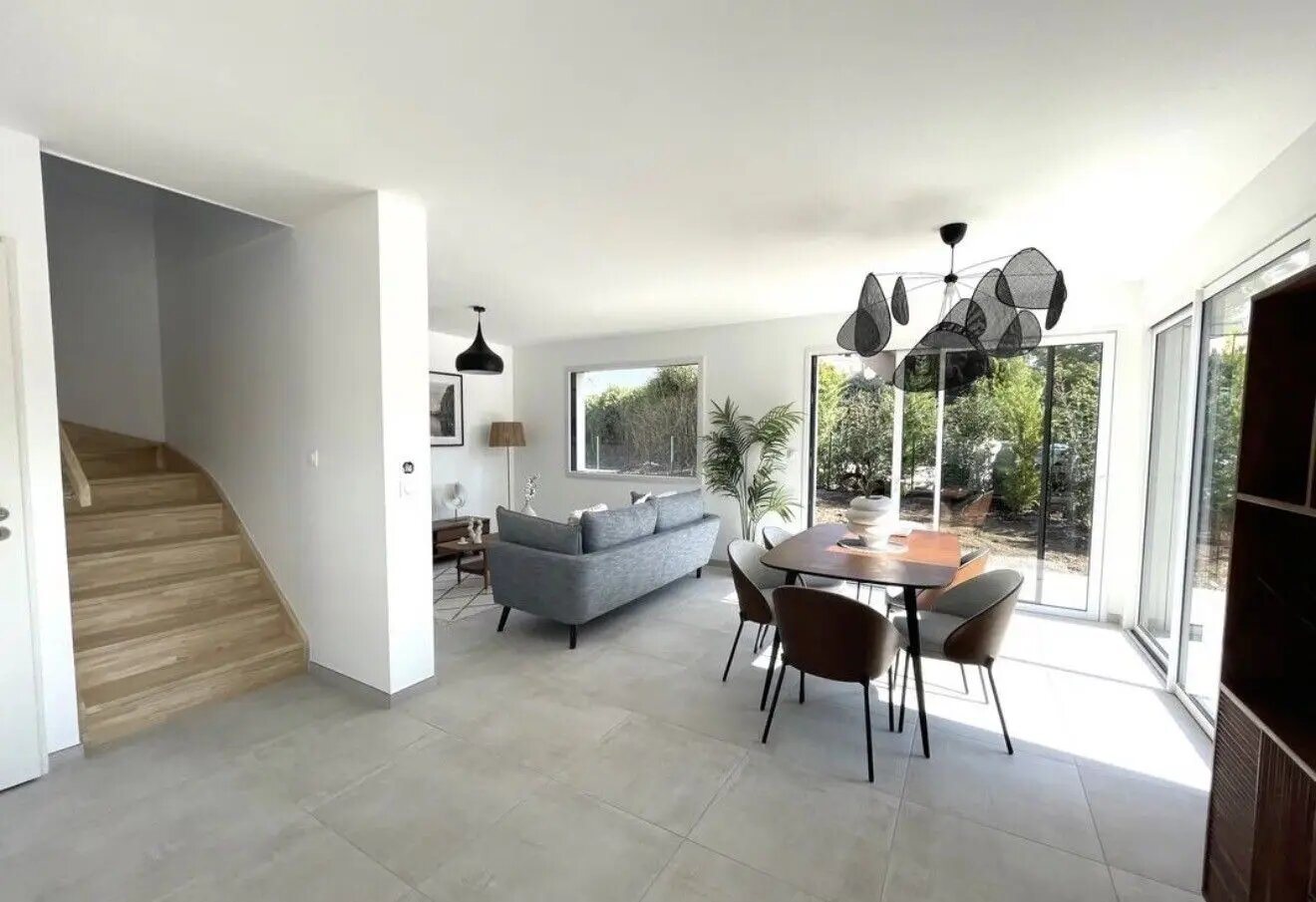 Maison à vendre, 93m², Saint-Laurent-du-Var