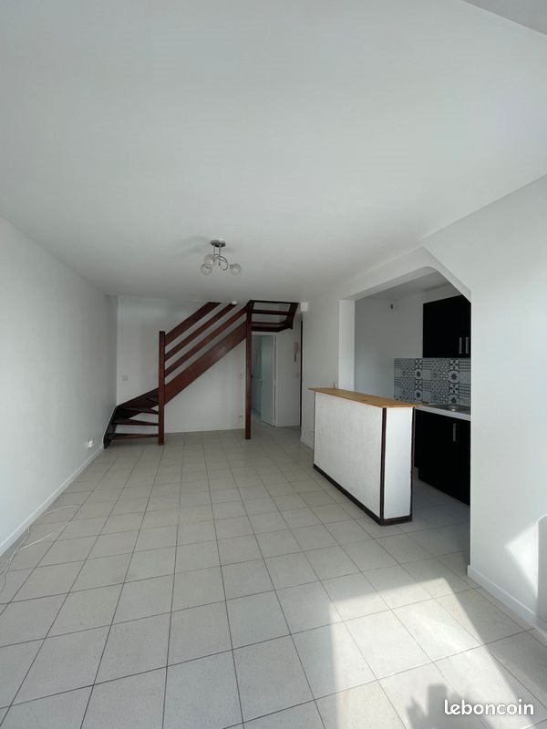 Appartement à louer, 34m², Pontault-Combault