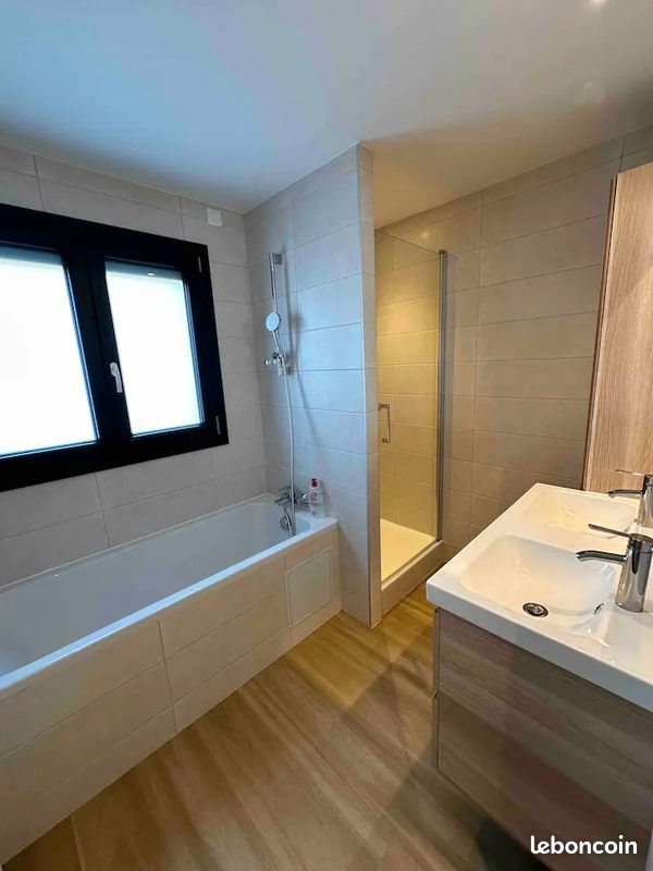 Maison à louer, 95m², Montguyon