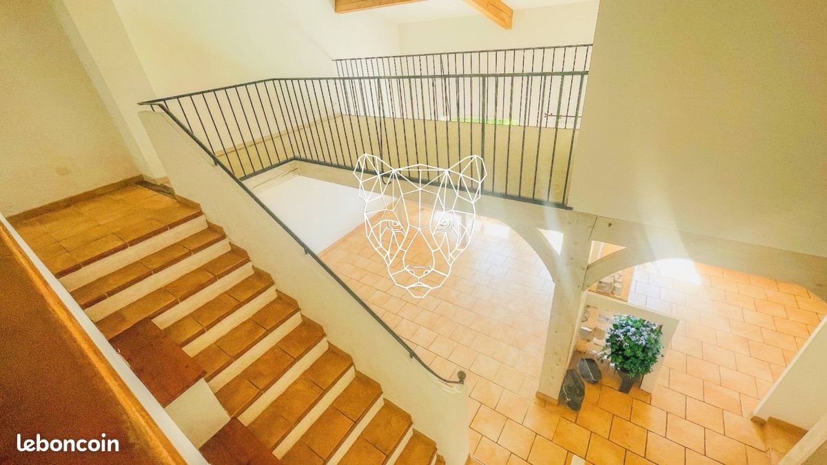 Maison à louer, 195m², Ventabren